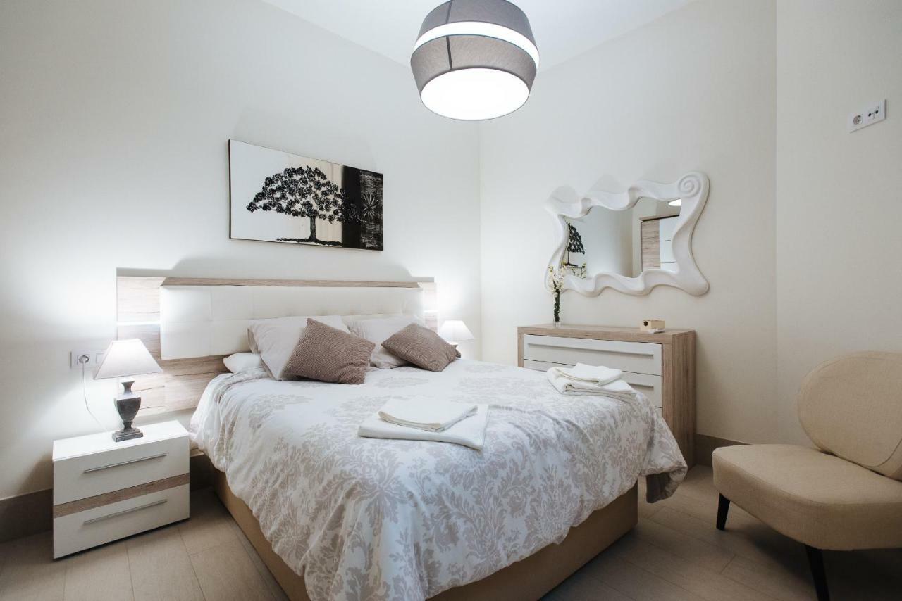 Luxury Apartment Penuelas Free Parking Sevilha Exterior foto