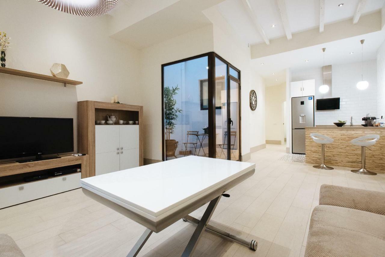 Luxury Apartment Penuelas Free Parking Sevilha Exterior foto