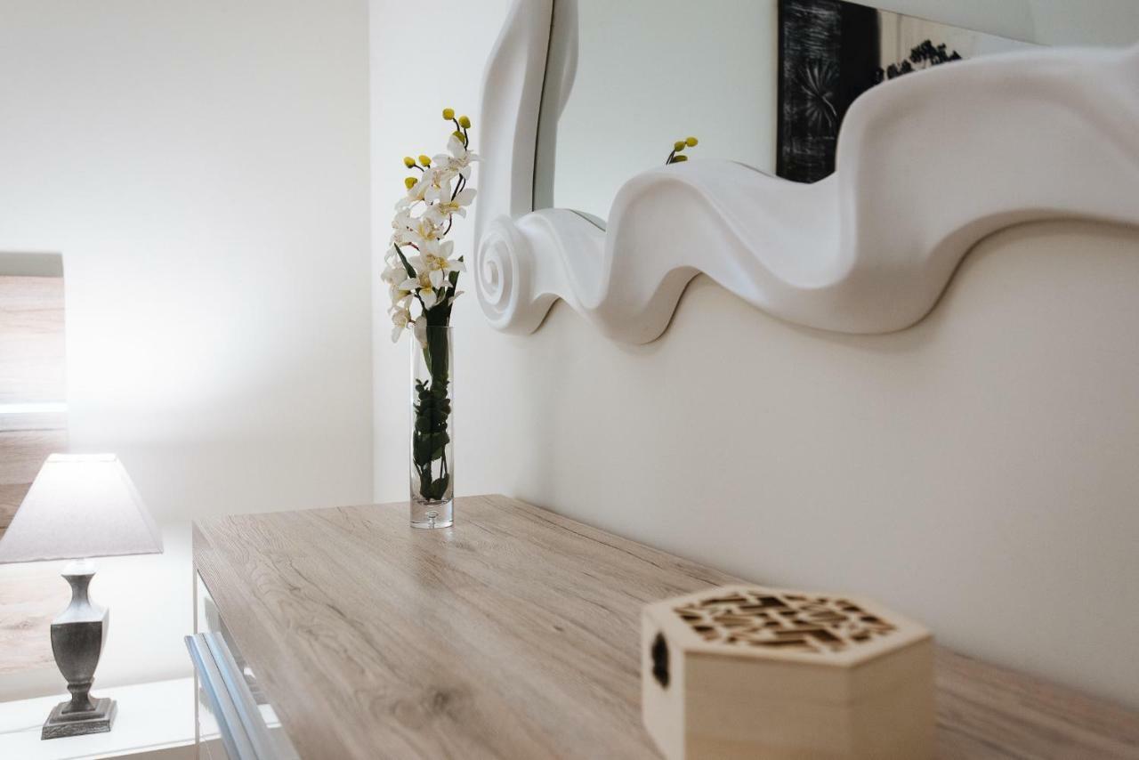 Luxury Apartment Penuelas Free Parking Sevilha Exterior foto